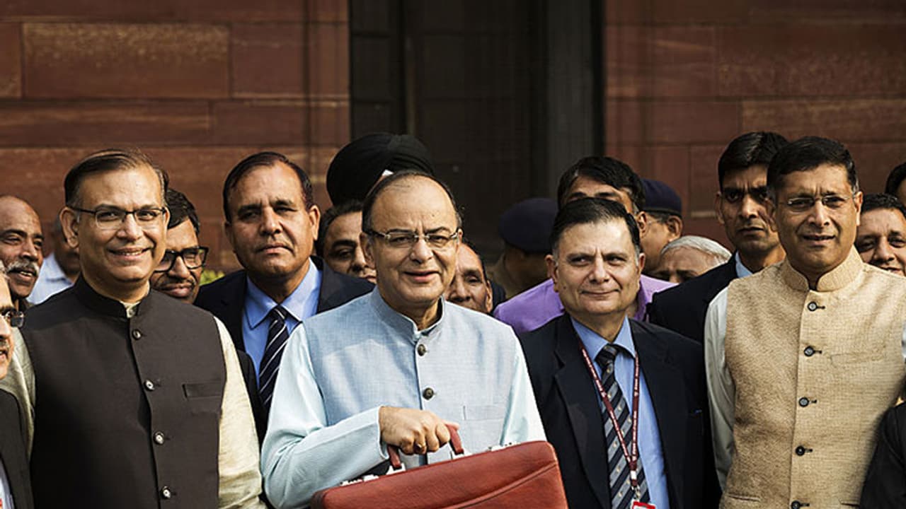 Capital Buzz: will the Budget be advanced to November 2017? Capital Buzz: will the Budget be advanced to November 2017?