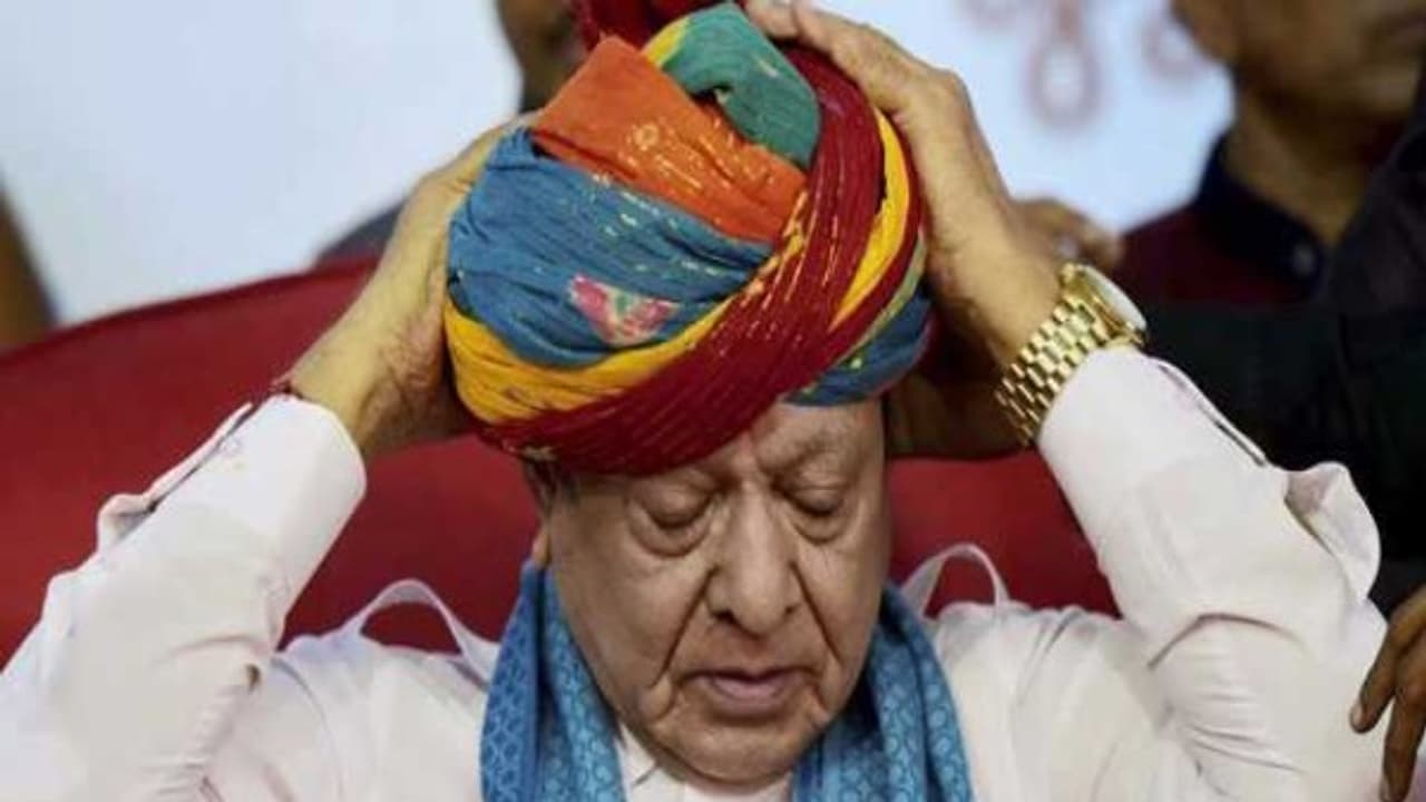 ഗുജറാത്ത് മുന്മുഖ്യമന്ത്രി ശങ്കര്സിന്ഹ് വഗേല എന്സിപിയില് നിന്ന് രാജിവെച്ചു ഗുജറാത്ത് മുന്മുഖ്യമന്ത്രി ശങ്കര്സിന്ഹ് വഗേല എന്സിപിയില് നിന്ന് രാജിവെച്ചു