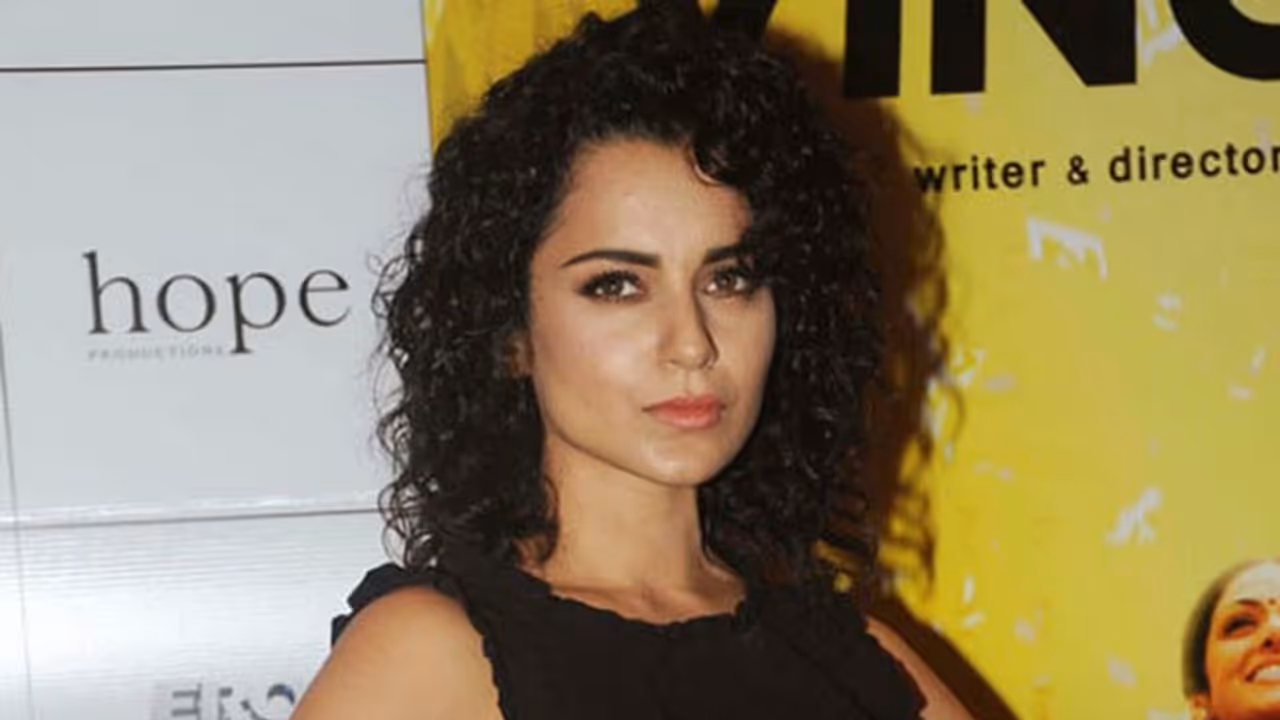 Kangana Ranaut baring her soul, don't see it as publicity: Hansal Mehta Kangana Ranaut baring her soul, don't see it as publicity: Hansal Mehta