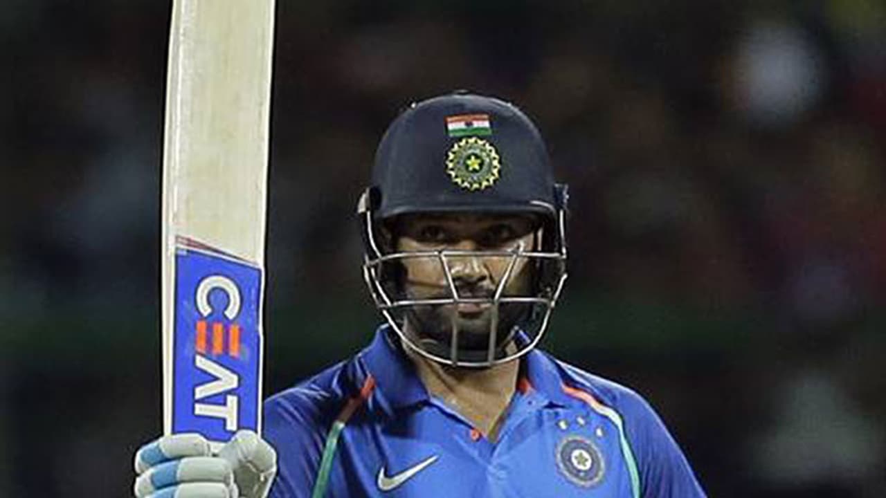 ലങ്കയെ തൂത്തുവാരി ടി20 രണ്ടാം റാങ്കിലേക്ക് ഇന്ത്യ ലങ്കയെ തൂത്തുവാരി ടി20 രണ്ടാം റാങ്കിലേക്ക് ഇന്ത്യ