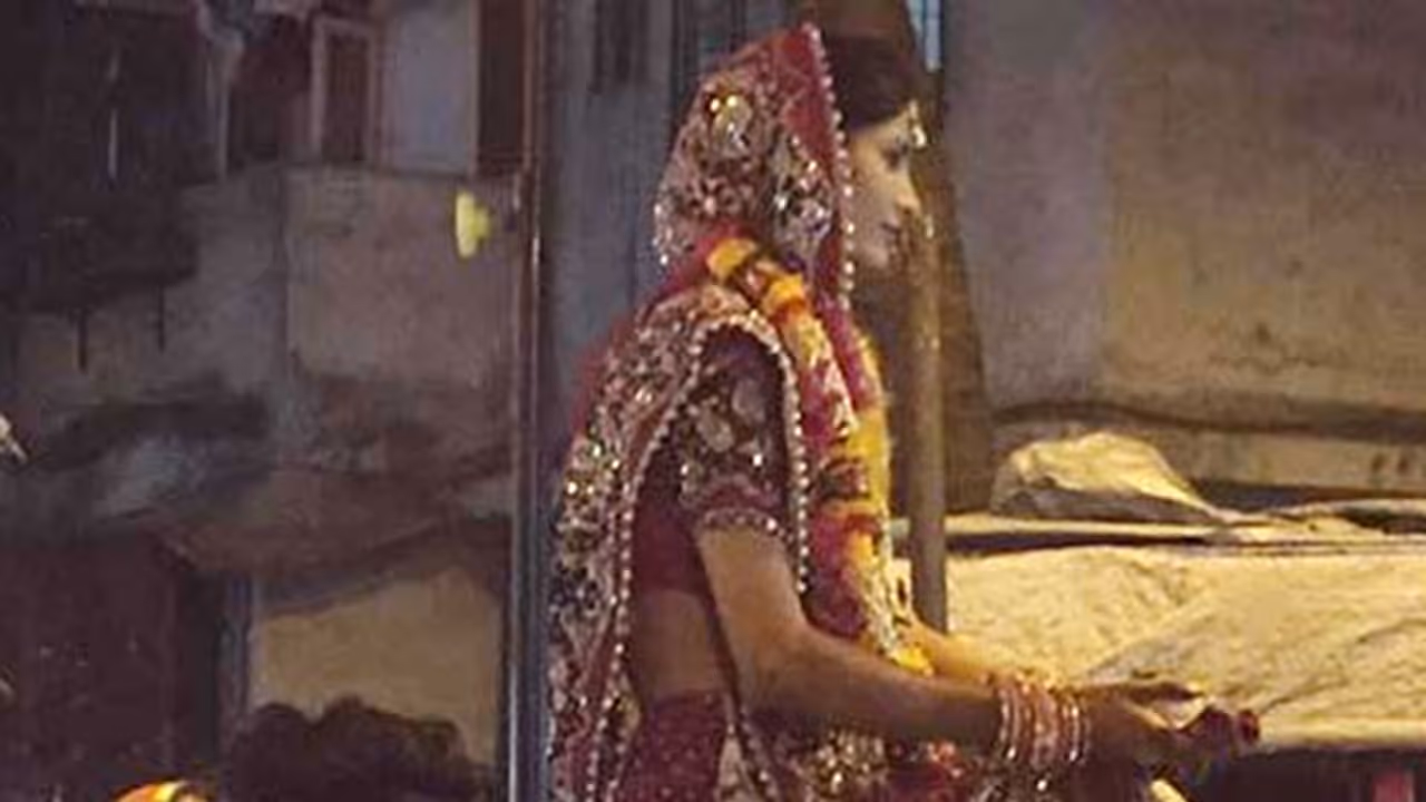 ದಿಬ್ಬಣದೊಂದಿಗೆ ಕುದುರೆ ಏರಿ ಬಂದದ್ದು ವರನಲ್ಲ, ವಧು!