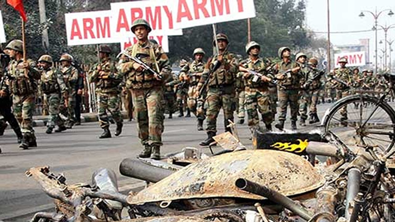 ಅತ್ಯಾಚಾರಿ ಬಾಬಾನಿಗೆ ಇಂದು ಶಿಕ್ಷೆ ಪ್ರಮಾಣ ಪ್ರಕಟ: ಹಿಂಸಾಚಾರಕ್ಕಿಳಿಯುವ ಕಿಡಿಗೇಡಿಗಳಿಗೆ ಕಂಡಲ್ಲಿ ಗುಂಡು ಆದೇಶ! ಅತ್ಯಾಚಾರಿ ಬಾಬಾನಿಗೆ ಇಂದು ಶಿಕ್ಷೆ ಪ್ರಮಾಣ ಪ್ರಕಟ: ಹಿಂಸಾಚಾರಕ್ಕಿಳಿಯುವ ಕಿಡಿಗೇಡಿಗಳಿಗೆ ಕಂಡಲ್ಲಿ ಗುಂಡು ಆದೇಶ!