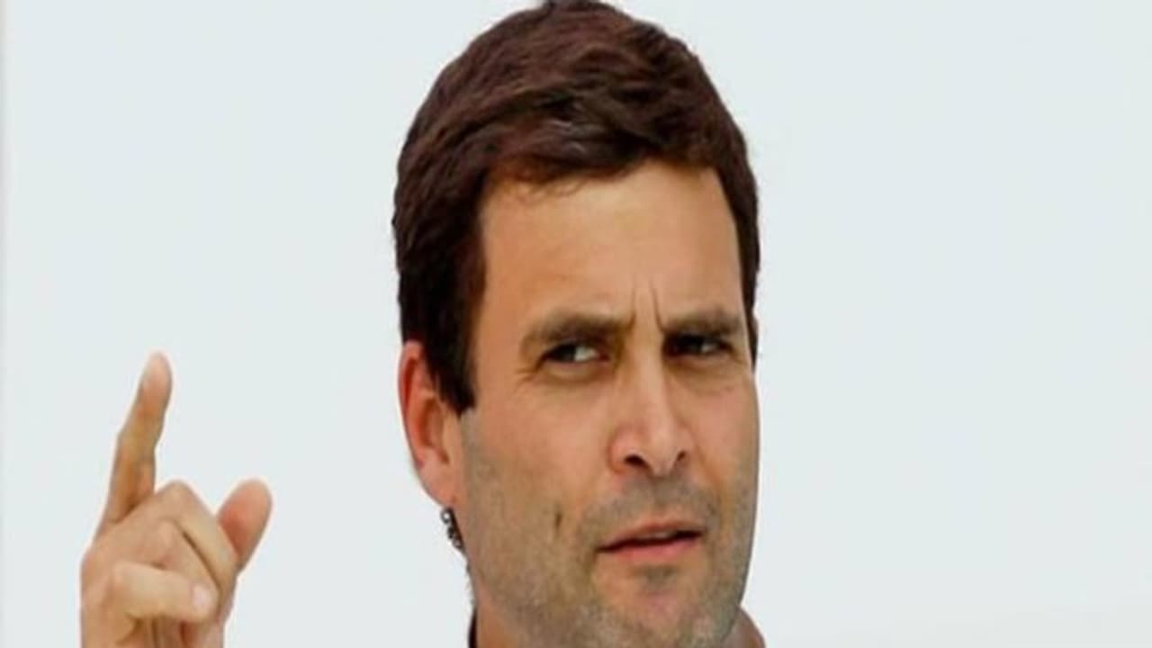 பா.ஜனதாவால் அரசியலமைப்புச் சட்டத்துக்கு அச்சுறுத்தல் மக்களுக்கும், தொண்டர்களுக்கும் ராகுல் காந்தி அழைப்பு பா.ஜனதாவால் அரசியலமைப்புச் சட்டத்துக்கு அச்சுறுத்தல் மக்களுக்கும், தொண்டர்களுக்கும் ராகுல் காந்தி அழைப்பு