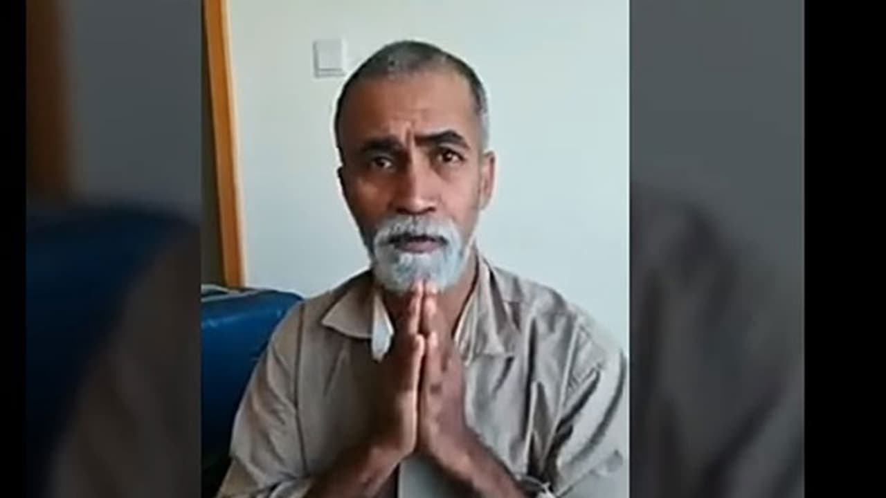 മുഖ്യമന്ത്രിയ്ക്ക് വധഭീഷണി: പ്രതി കൃഷ്ണകുമാർ തീഹാർ ജയിലിൽ മുഖ്യമന്ത്രിയ്ക്ക് വധഭീഷണി: പ്രതി കൃഷ്ണകുമാർ തീഹാർ ജയിലിൽ