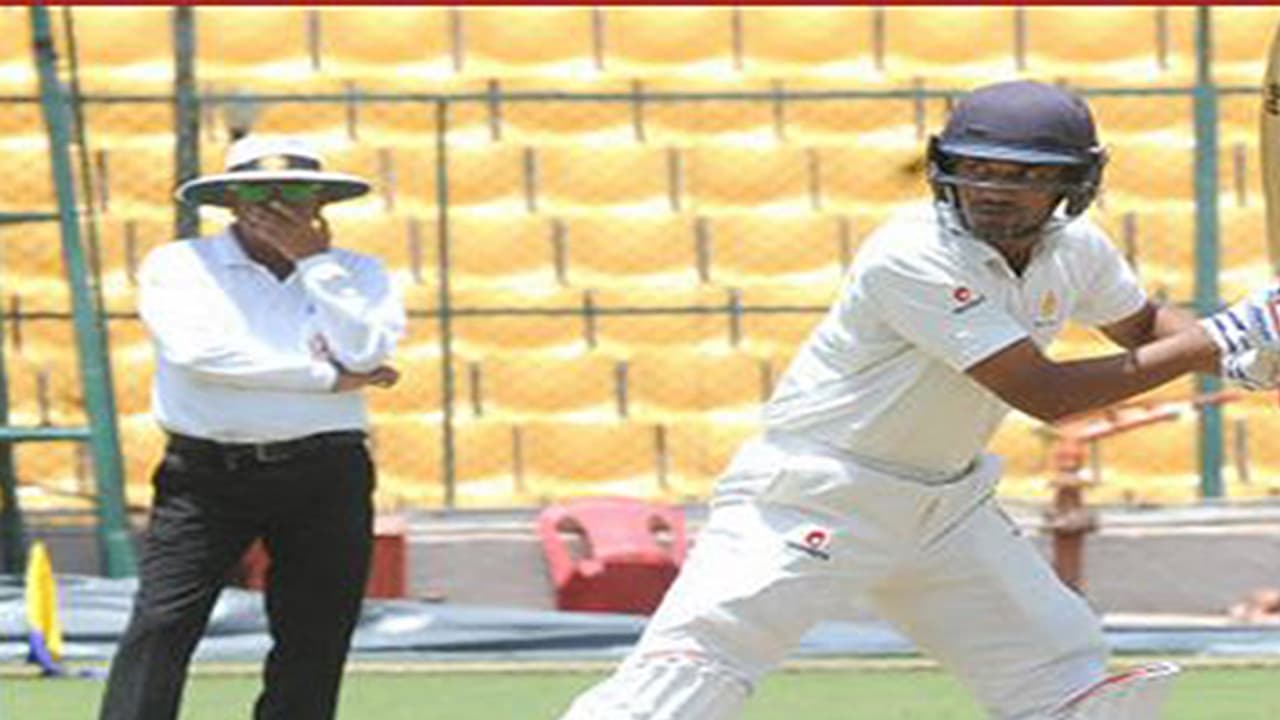 ಉತ್ತರ ಪ್ರದೇಶ ವಿರುದ್ಧದ ರಣಜಿ ಪಂದ್ಯ:ಬೃಹತ್ ಮೊತ್ತ ಪೇರಿಸಿದ ಕರ್ನಾಟಕ,ನಾಲ್ವರ ಅರ್ಧ ಶತಕ ಉತ್ತರ ಪ್ರದೇಶ ವಿರುದ್ಧದ ರಣಜಿ ಪಂದ್ಯ:ಬೃಹತ್ ಮೊತ್ತ ಪೇರಿಸಿದ ಕರ್ನಾಟಕ,ನಾಲ್ವರ ಅರ್ಧ ಶತಕ