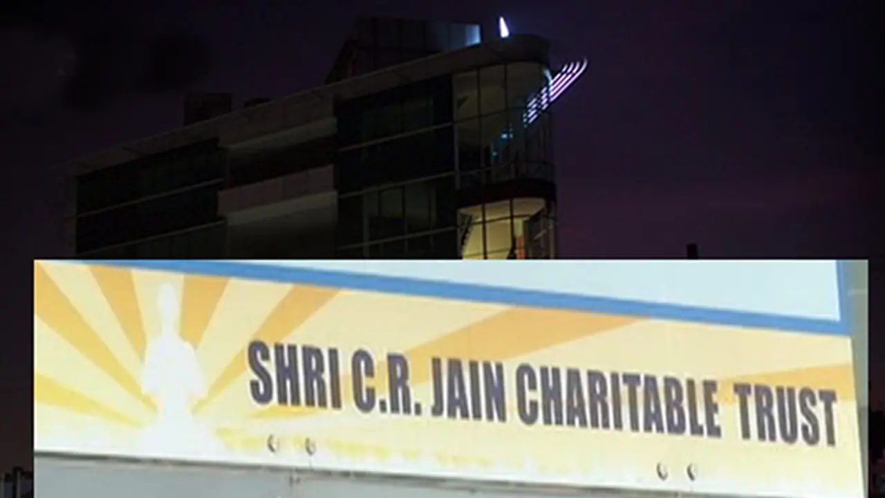 ಆಸ್ಪತ್ರೆ ಕಟ್ತೀವಿ ಅಂತ ದುಡ್ಡು ಮತ್ತು ಜಾಗ ಗುಳುಂ; ಬ್ಯಾಂಕ್ ಮತ್ತು ಬಿಡಿಎಗೆ ಜೈನ್ ಟ್ರಸ್ಟ್ ಪಂಗನಾಮ; ಅಧಿಕಾರಿಗಳಿಗೆ ಶುರುವಾಗಿದೆ ನಡುಕ ಆಸ್ಪತ್ರೆ ಕಟ್ತೀವಿ ಅಂತ ದುಡ್ಡು ಮತ್ತು ಜಾಗ ಗುಳುಂ; ಬ್ಯಾಂಕ್ ಮತ್ತು ಬಿಡಿಎಗೆ ಜೈನ್ ಟ್ರಸ್ಟ್ ಪಂಗನಾಮ; ಅಧಿಕಾರಿಗಳಿಗೆ ಶುರುವಾಗಿದೆ ನಡುಕ