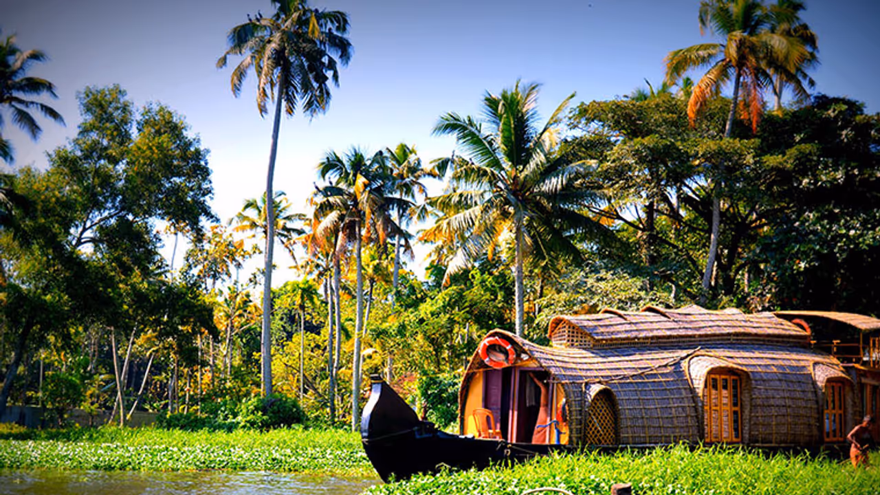 Kerala 8th best tourist spot in world to be in 2017; It's true heaven, says trend report