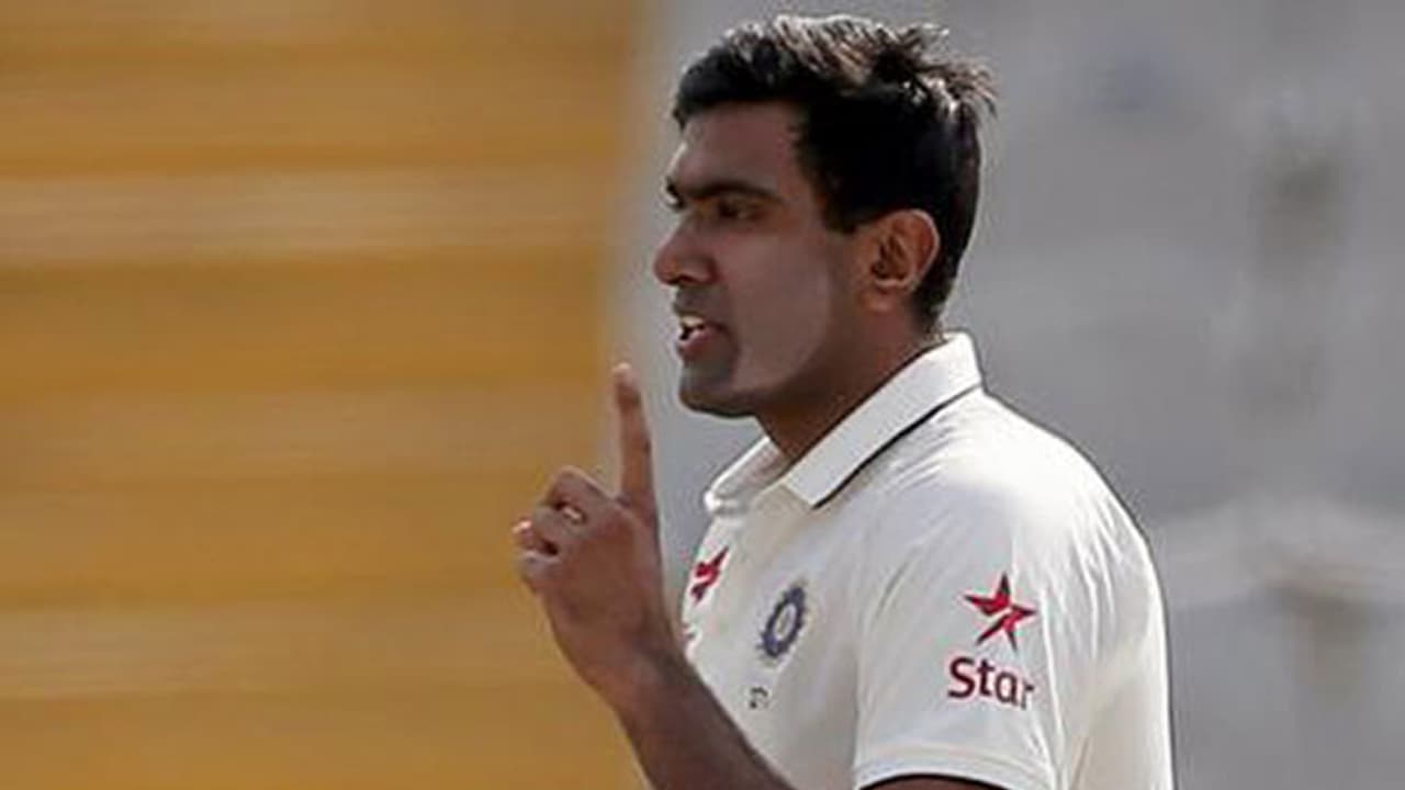 ಫಿಟ್ನೆಸ್ ಬದಲು ಡ್ಯಾನ್ಸ್ ಚಾಲೆಂಜ್ ಹಾಕಿದ ಆರ್ ಅಶ್ವಿನ್ ಫಿಟ್ನೆಸ್ ಬದಲು ಡ್ಯಾನ್ಸ್ ಚಾಲೆಂಜ್ ಹಾಕಿದ ಆರ್ ಅಶ್ವಿನ್