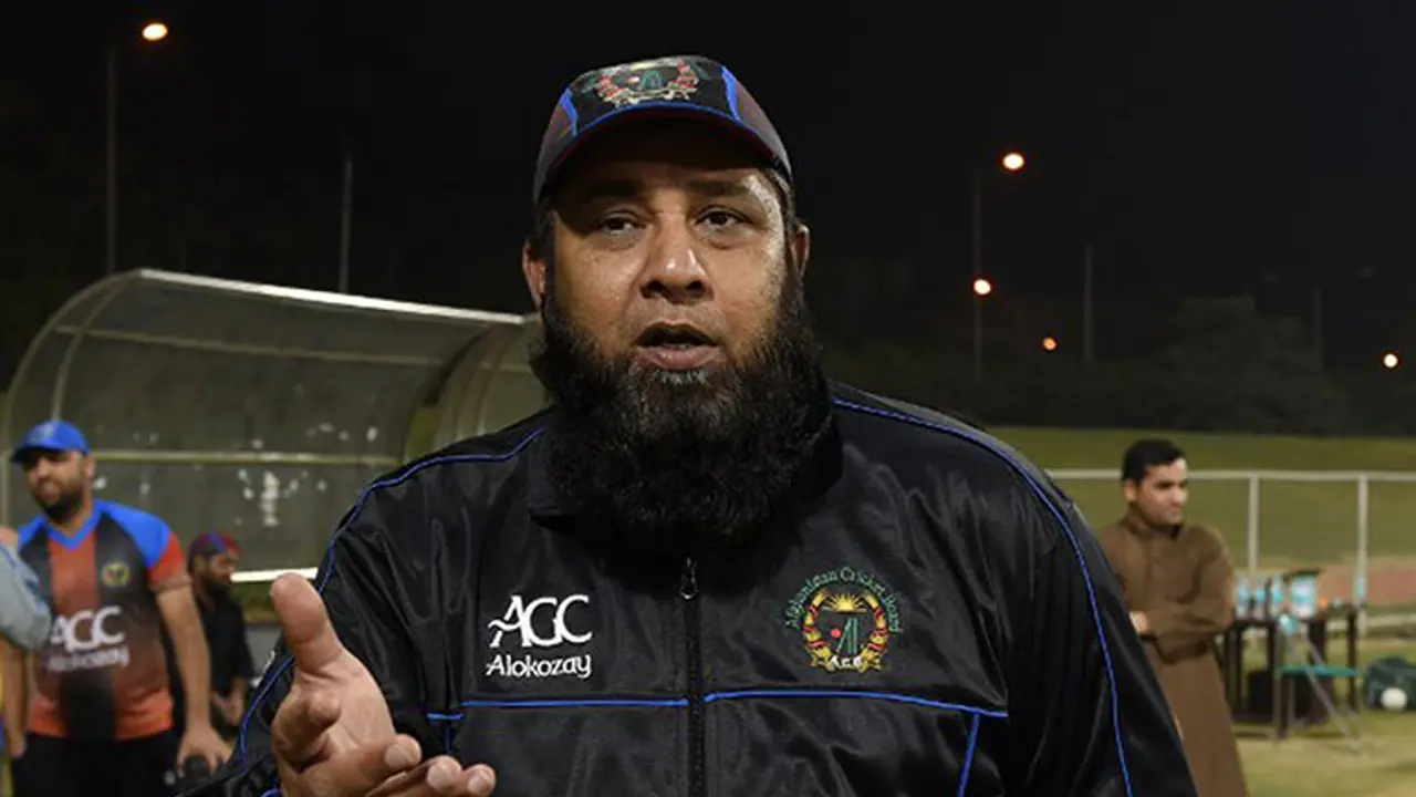 'ലോകകപ്പില് ഇന്ത്യയെ തളയ്ക്കും'; വാക്പോരിന് തുടക്കമിട്ട് ഇന്സമാം 'ലോകകപ്പില് ഇന്ത്യയെ തളയ്ക്കും'; വാക്പോരിന് തുടക്കമിട്ട് ഇന്സമാം