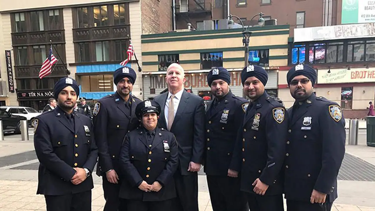 Sikh officers of NYPD allowed to wear turbans Sikh officers of NYPD allowed to wear turbans