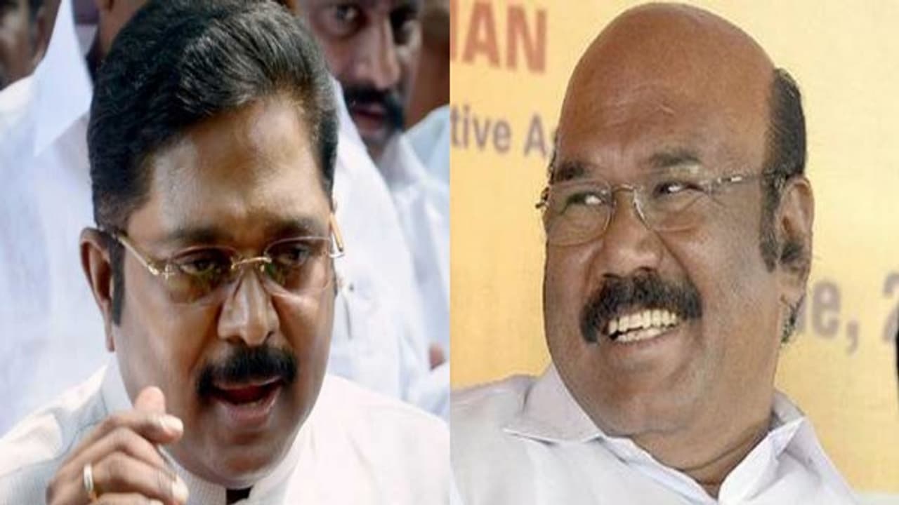 ஆமைத் தலையர் என சொன்னதற்கு... மூட்டைபூச்சி போல நசுக்கிவிடுவேன்... தினகரனை திட்டிய அமைச்சர்! ஆமைத் தலையர் என சொன்னதற்கு... மூட்டைபூச்சி போல நசுக்கிவிடுவேன்... தினகரனை திட்டிய அமைச்சர்!