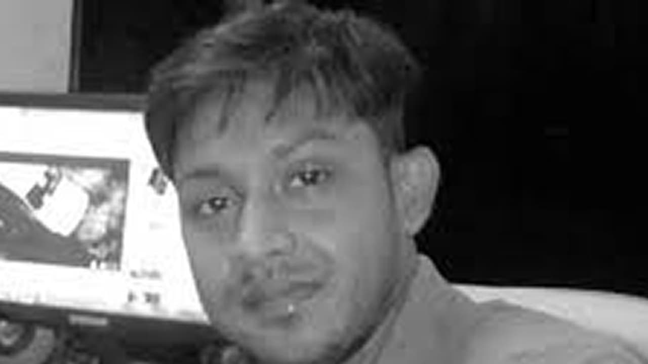 യുവമാധ്യമപ്രവർത്തകനെ തട്ടിക്കൊണ്ടുപോയി കൊലപ്പെടുത്തി യുവമാധ്യമപ്രവർത്തകനെ തട്ടിക്കൊണ്ടുപോയി കൊലപ്പെടുത്തി