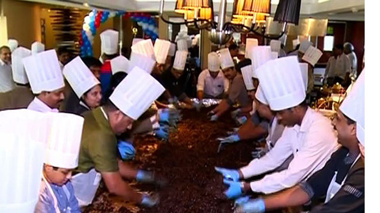 Kochi begins Xmas preparations with cake mixing ceremony Kochi begins Xmas preparations with cake mixing ceremony