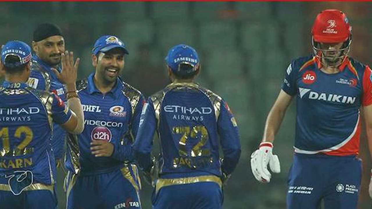 ಡೆಲ್ಲಿ 66ಕ್ಕೆ ಸರ್ವಪತನ; ಪ್ಲೇಆಫ್ ತಲುಪಿದ ಮುಂಬೈ ಡೆಲ್ಲಿ 66ಕ್ಕೆ ಸರ್ವಪತನ; ಪ್ಲೇಆಫ್ ತಲುಪಿದ ಮುಂಬೈ