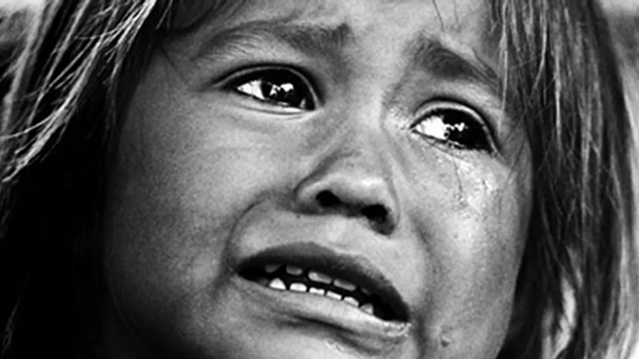 Drunk dad left four year old on board train in Kerala Drunk dad left four year old on board train in Kerala