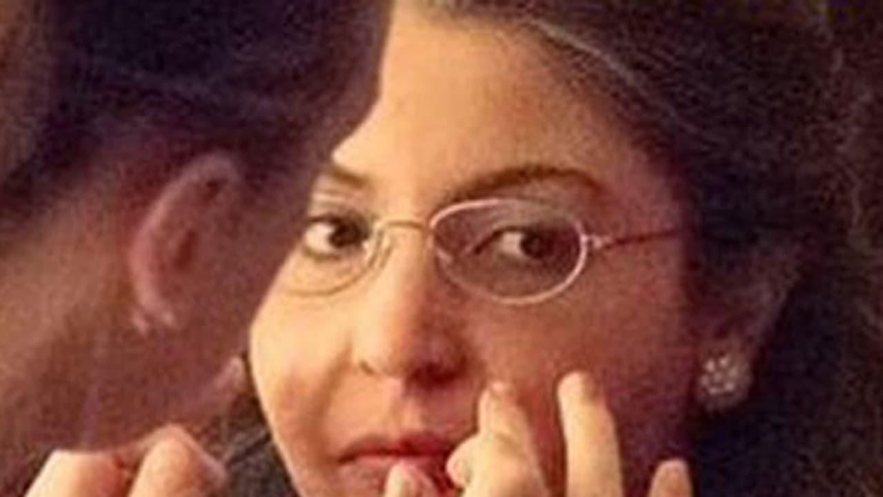 അനുഷ്കയുടെ പുതിയ മേക്ക് ഓവര് വൈറലാകുന്നു അനുഷ്കയുടെ പുതിയ മേക്ക് ഓവര് വൈറലാകുന്നു