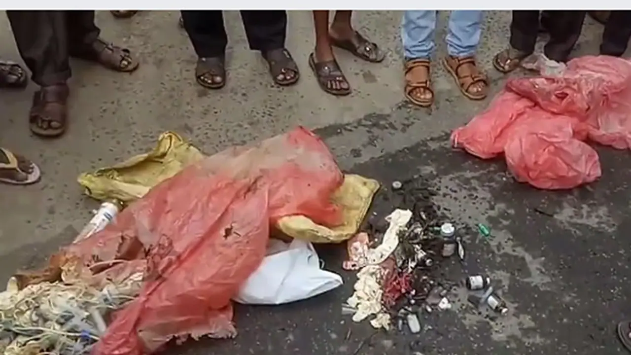 'അങ്കമാലിക്കാരന്റെ ഒറ്റയാള് പ്രതിഷേധം' സോഷ്യല് മീഡിയയില് വൈറലാകുന്നു 'അങ്കമാലിക്കാരന്റെ ഒറ്റയാള് പ്രതിഷേധം' സോഷ്യല് മീഡിയയില് വൈറലാകുന്നു