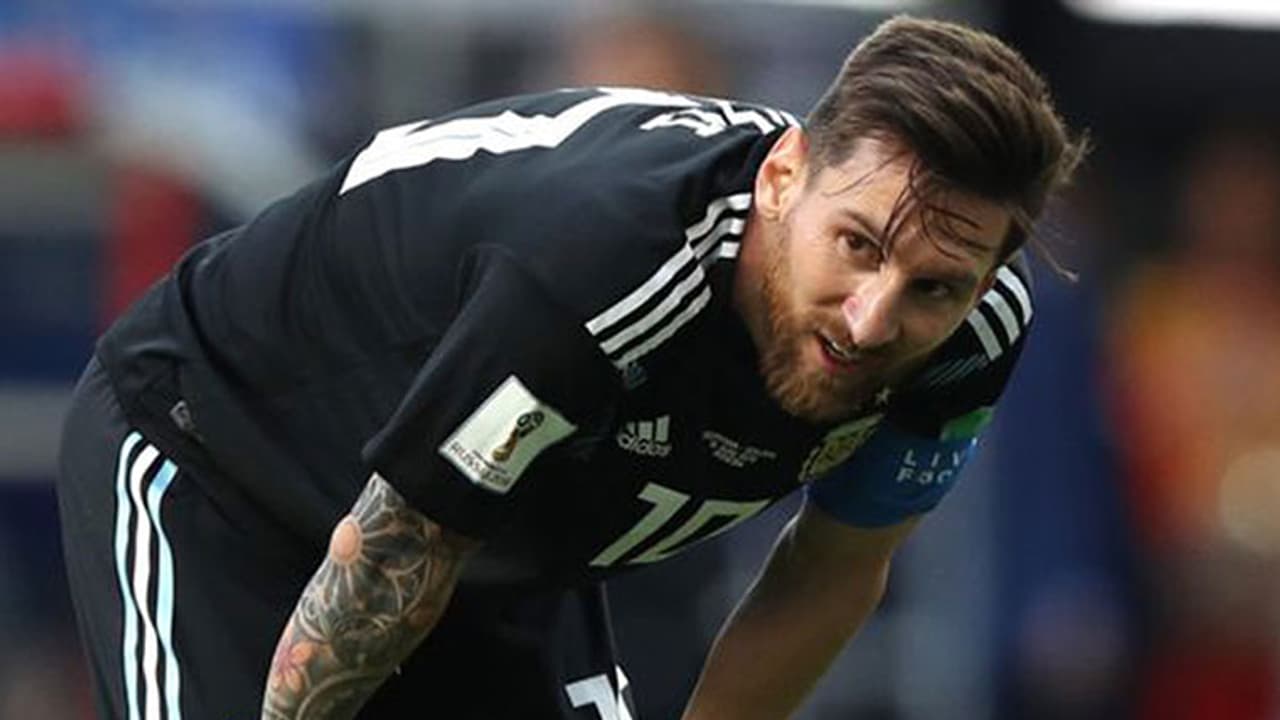 അര്ജന്റീനയ്ക്ക് പ്രീ ക്വാര്ട്ടര് പ്രതീക്ഷ; നൈജിരിയയ്ക്കും ഐസ് ലാന്ഡിനും സാധ്യത; ഡി ഗ്രൂപ്പില് ഇനി മരണപോരാട്ടം അര്ജന്റീനയ്ക്ക് പ്രീ ക്വാര്ട്ടര് പ്രതീക്ഷ; നൈജിരിയയ്ക്കും ഐസ് ലാന്ഡിനും സാധ്യത; ഡി ഗ്രൂപ്പില് ഇനി മരണപോരാട്ടം