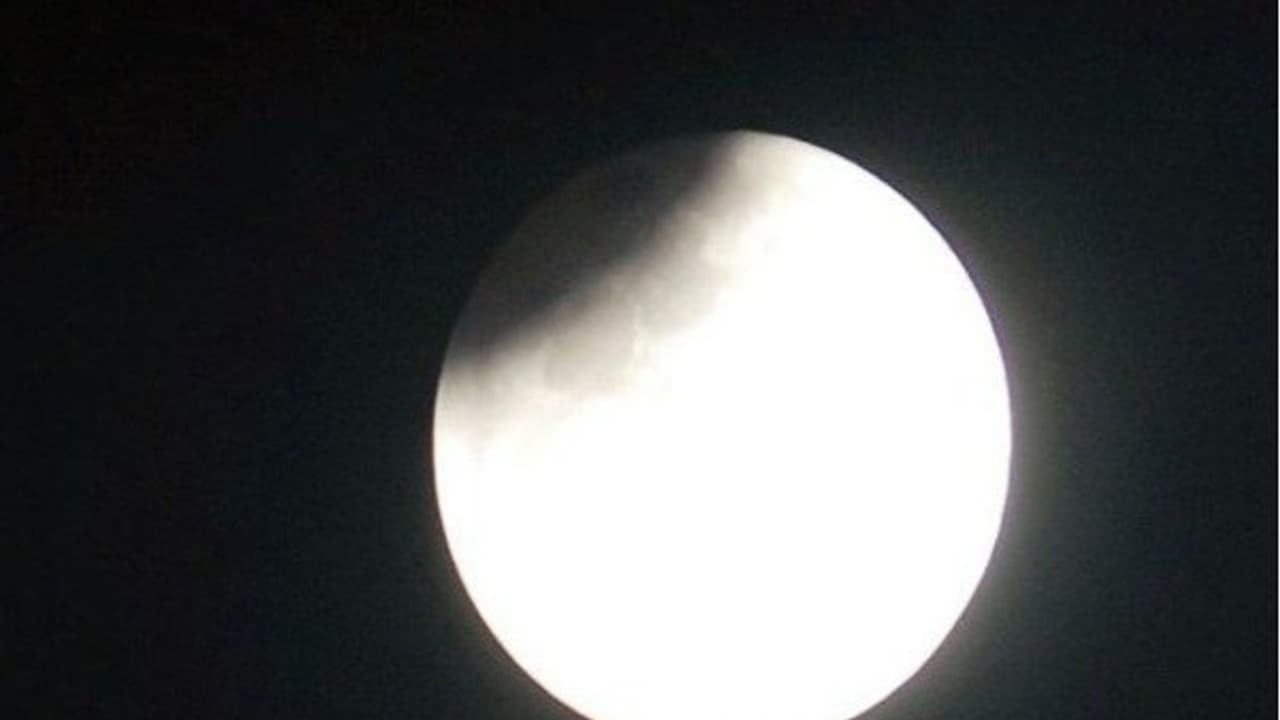 31 ஆம் தேதி "பூரண சந்திர கிரகணம்"..! இந்நாளில் "இதை" செய்தால்... 31 ஆம் தேதி "பூரண சந்திர கிரகணம்"..! இந்நாளில் "இதை" செய்தால்...