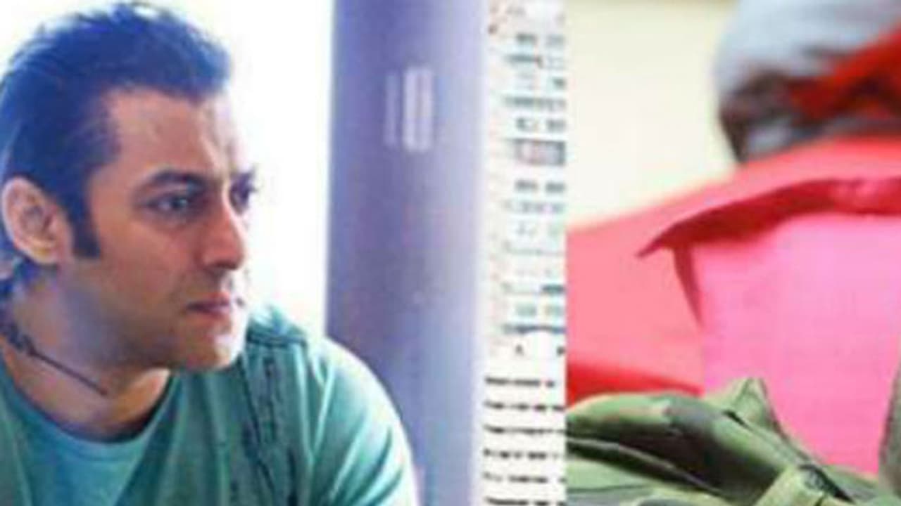 റിയാലിറ്റി ഷോയില് അപമാനിച്ചതിന് സല്മാന് ഖാനെതിരെ പരാതി റിയാലിറ്റി ഷോയില് അപമാനിച്ചതിന് സല്മാന് ഖാനെതിരെ പരാതി