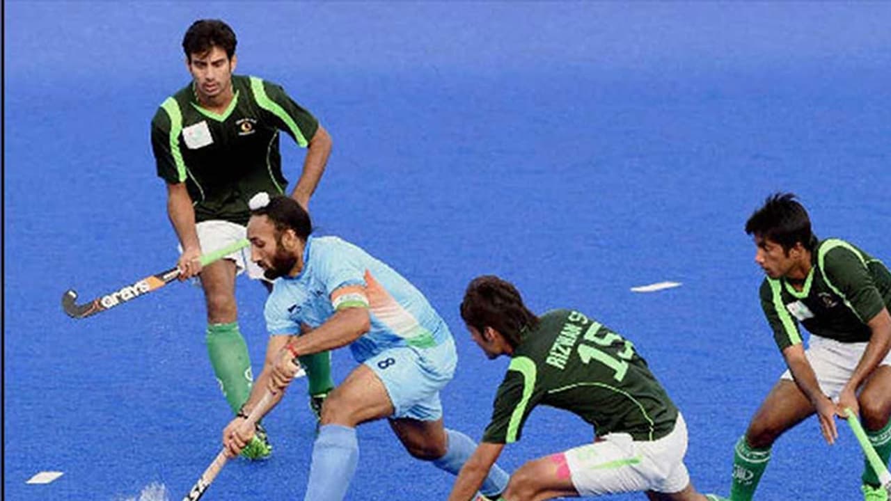 ഇന്ത്യാ പാക്കിസ്താന് കളികള് യുദ്ധമല്ല, അങ്ങനെയാക്കരുത്! ഇന്ത്യാ പാക്കിസ്താന് കളികള് യുദ്ധമല്ല, അങ്ങനെയാക്കരുത്!