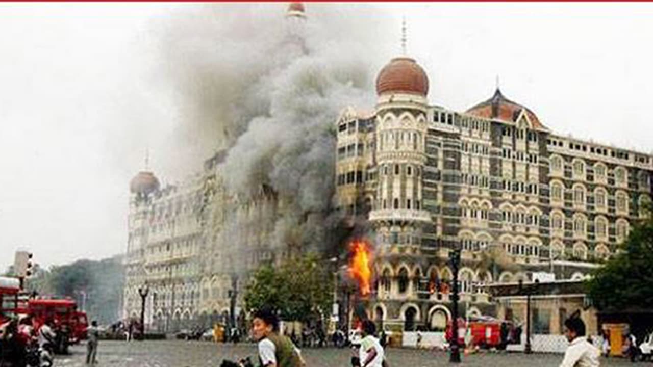 Mumbai Attacks: আজ ১৩ বছর পার করল মুম্বই হামলা বিস্ফোরণ, ২৬/১১ নিয়ে মৃত্যুর আগে কী বলেছিল কাসভ Mumbai Attacks: আজ ১৩ বছর পার করল মুম্বই হামলা বিস্ফোরণ, ২৬/১১ নিয়ে মৃত্যুর আগে কী বলেছিল কাসভ