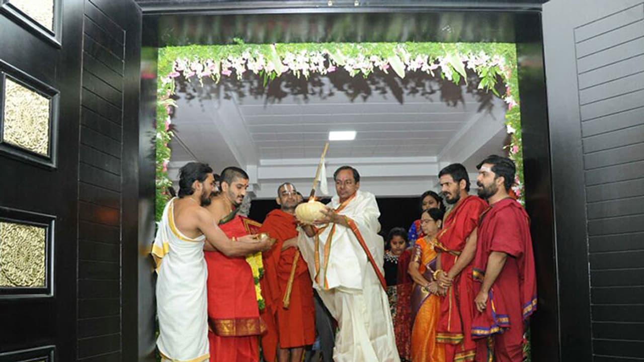 కేసీఆర్ మరో చండీయాగం చేస్తాడట కేసీఆర్ మరో చండీయాగం చేస్తాడట