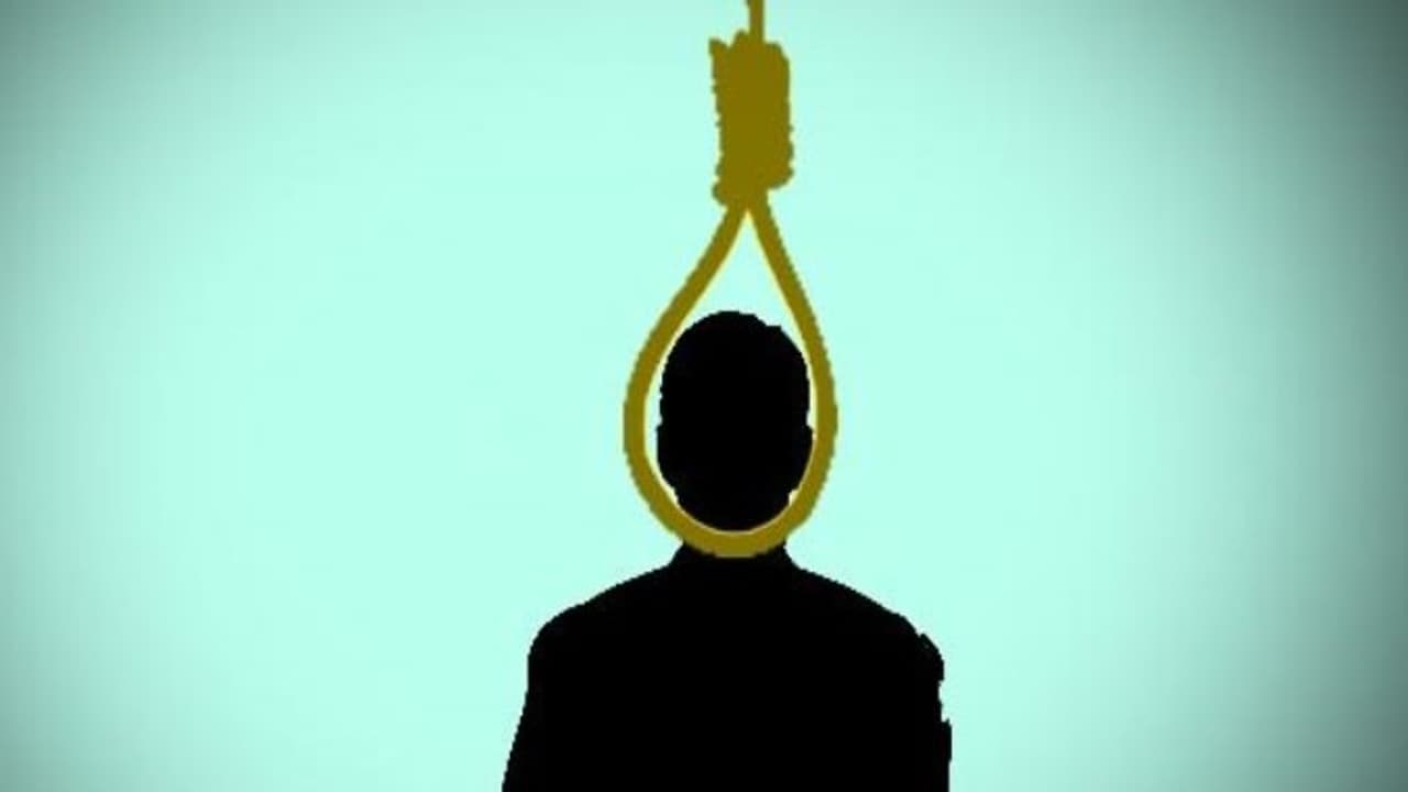 ಎಸ್ಪಿ ಕಚೇರಿಯಲ್ಲೇ ಆತ್ಮಹತ್ಯೆಗೆ ಯತ್ನ ಎಸ್ಪಿ ಕಚೇರಿಯಲ್ಲೇ ಆತ್ಮಹತ್ಯೆಗೆ ಯತ್ನ