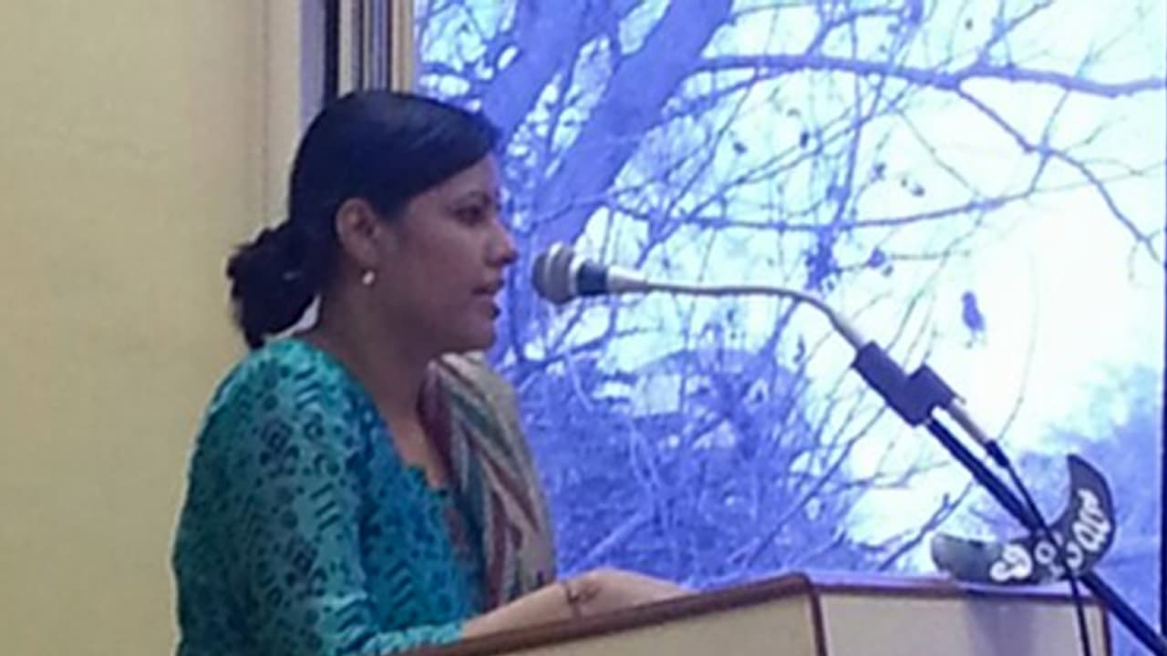 ಪತ್ರಕರ್ತನ ವಿರುದ್ಧ ಸೈಬರ್ ಕ್ರೈಂಗೆ ನಿರ್ದೇಶಕಿ ಸುಮನ್ ಕಿತ್ತೂರು ದೂರು ಪತ್ರಕರ್ತನ ವಿರುದ್ಧ ಸೈಬರ್ ಕ್ರೈಂಗೆ ನಿರ್ದೇಶಕಿ ಸುಮನ್ ಕಿತ್ತೂರು ದೂರು