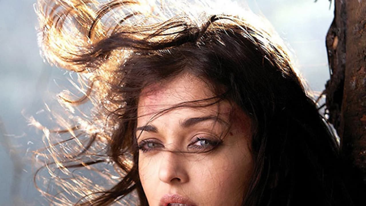 Aishwarya Rai visits holy Sangam with Abhishek to immerse late father’s ashes Aishwarya Rai visits holy Sangam with Abhishek to immerse late father’s ashes