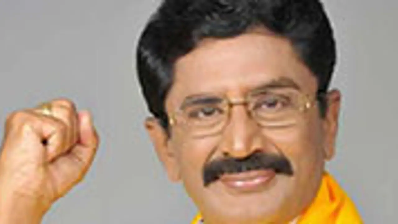 చంద్రబాబును అరెస్ట్ చేస్తే మమ్మల్సి జైల్లో పెట్టమంటాం: మురళీమోహన్