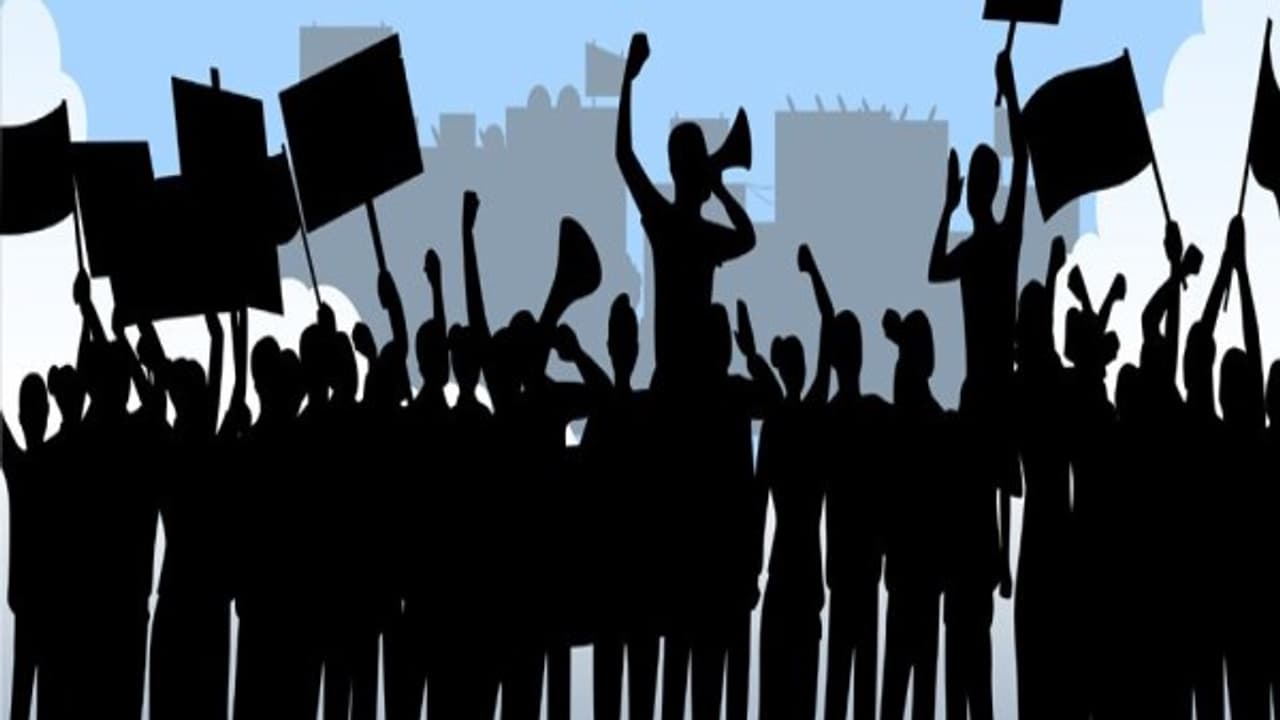 பழைய ஓய்வூதியத் திட்டத்தை அமல்படுத்த வேண்டி அகில இந்திய கிராமிய அஞ்சல் ஊழியர்கள் ஆர்ப்பாட்டம்… பழைய ஓய்வூதியத் திட்டத்தை அமல்படுத்த வேண்டி அகில இந்திய கிராமிய அஞ்சல் ஊழியர்கள் ஆர்ப்பாட்டம்…