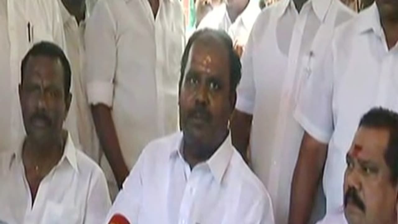 திருக்குறள் பற்றிய ஆளுநரின் கருத்தை சிலர் விளம்பரத்திற்காக எதிர்க்கின்றனர் ஆர்.பி.உதயகுமார்