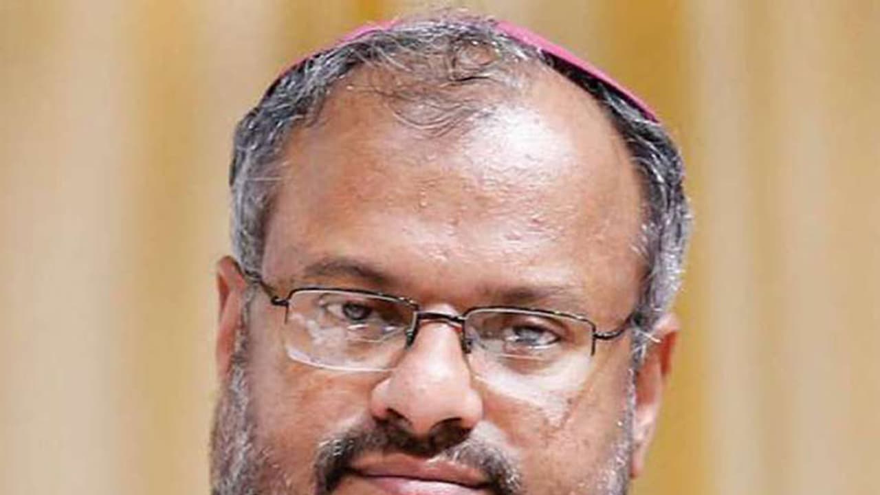 ജലന്ധർ ബിഷപ്പ് കൂടുതൽ പ്രതിരോധത്തിലേക്ക്; കന്യാസ്ത്രീയുടെ പരാതിയിൽ കർദിനാളിന്റെ മൊഴിയെടുക്കും ജലന്ധർ ബിഷപ്പ് കൂടുതൽ പ്രതിരോധത്തിലേക്ക്; കന്യാസ്ത്രീയുടെ പരാതിയിൽ കർദിനാളിന്റെ മൊഴിയെടുക്കും