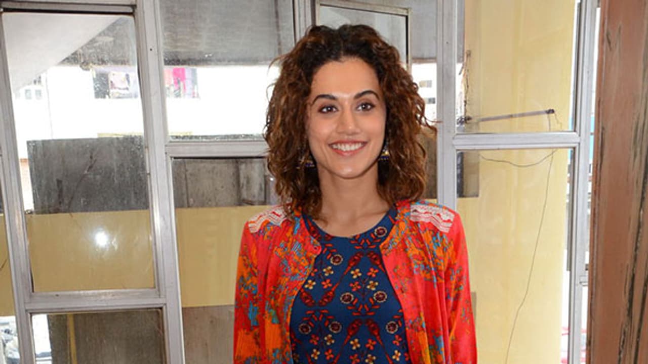 బాలీవుడ్ కన్నా టాలీవుడ్ సినిమాలే ఎక్కువ వసూళ్లు చేస్తాయి తాప్సీ బాలీవుడ్ కన్నా టాలీవుడ్ సినిమాలే ఎక్కువ వసూళ్లు చేస్తాయి తాప్సీ