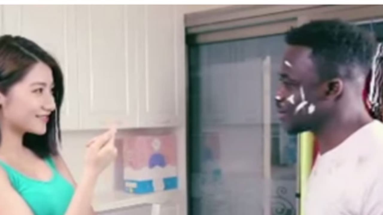 വംശീയമായി അധിക്ഷേപവുമായി സോപ്പുപൊടിയുടെ പരസ്യം വംശീയമായി അധിക്ഷേപവുമായി സോപ്പുപൊടിയുടെ പരസ്യം