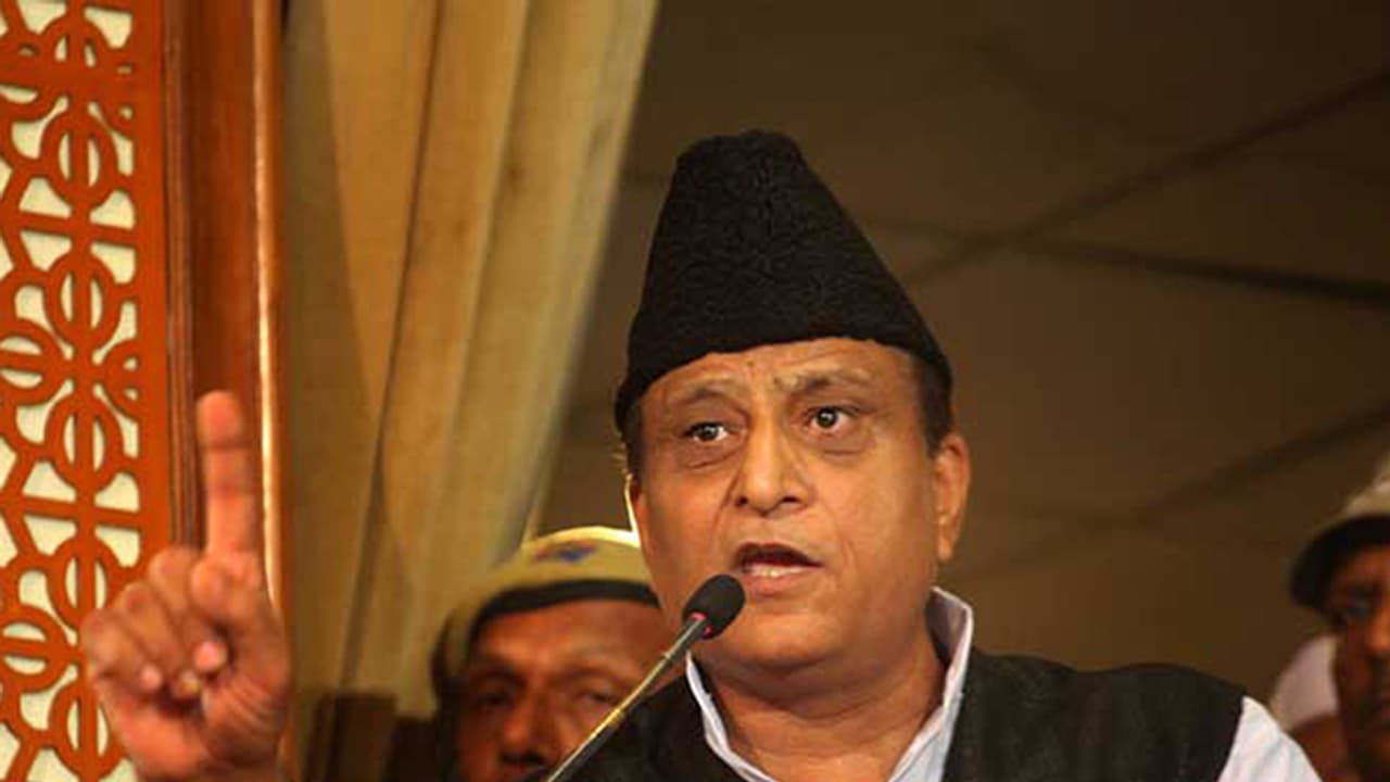 नसीरुद्दीन शाह और हनुमान पर आजम खान का नया बयान
