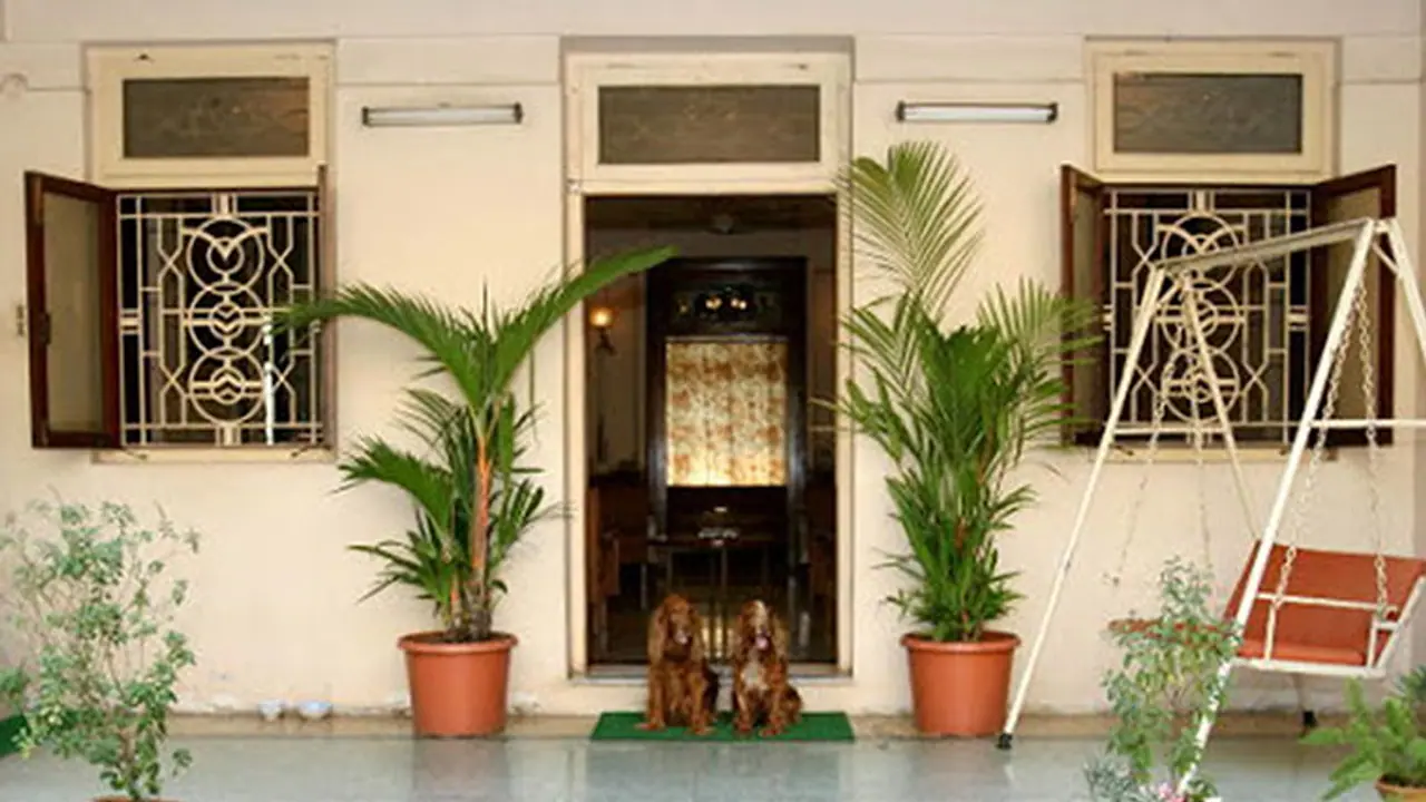 Is your home clock telling the correct time? 7 vastu tips to attract wealth into your homes Is your home clock telling the correct time? 7 vastu tips to attract wealth into your homes