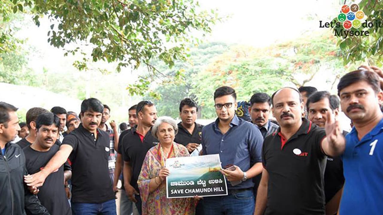 Maharaja of Mysore joins ‘Save Chamundi’ campaign Maharaja of Mysore joins ‘Save Chamundi’ campaign
