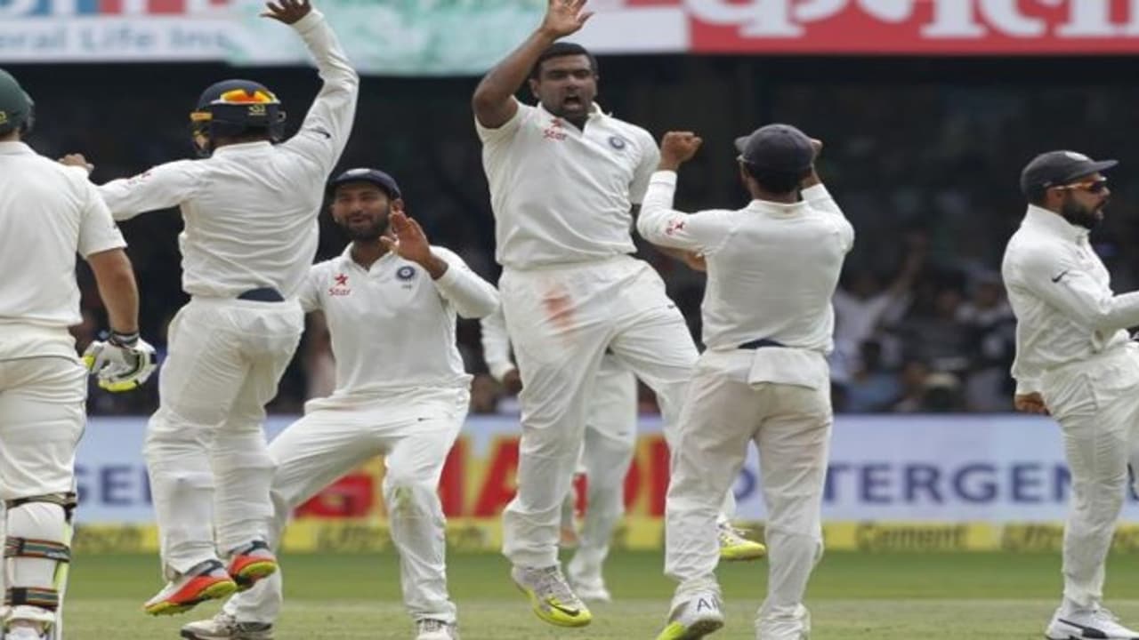 டெஸ்ட் கிரிக்கெட் போட்டி – ஆஸ்திரேலியாவை வீழ்த்தியது இந்தியா டெஸ்ட் கிரிக்கெட் போட்டி – ஆஸ்திரேலியாவை வீழ்த்தியது இந்தியா