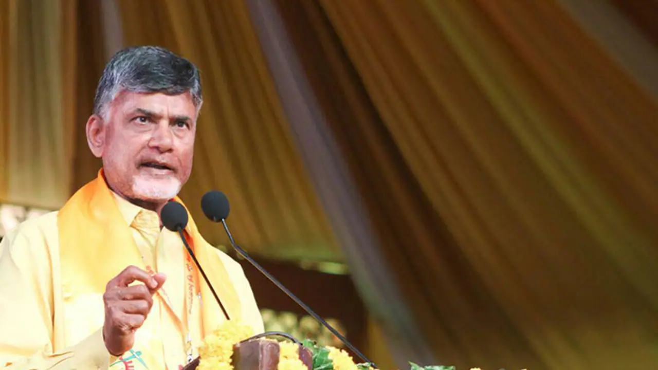 రాష్ట్రంలో 57 ప్రాజెక్టులు నిర్మిస్తాం: చంద్రబాబు రాష్ట్రంలో 57 ప్రాజెక్టులు నిర్మిస్తాం: చంద్రబాబు