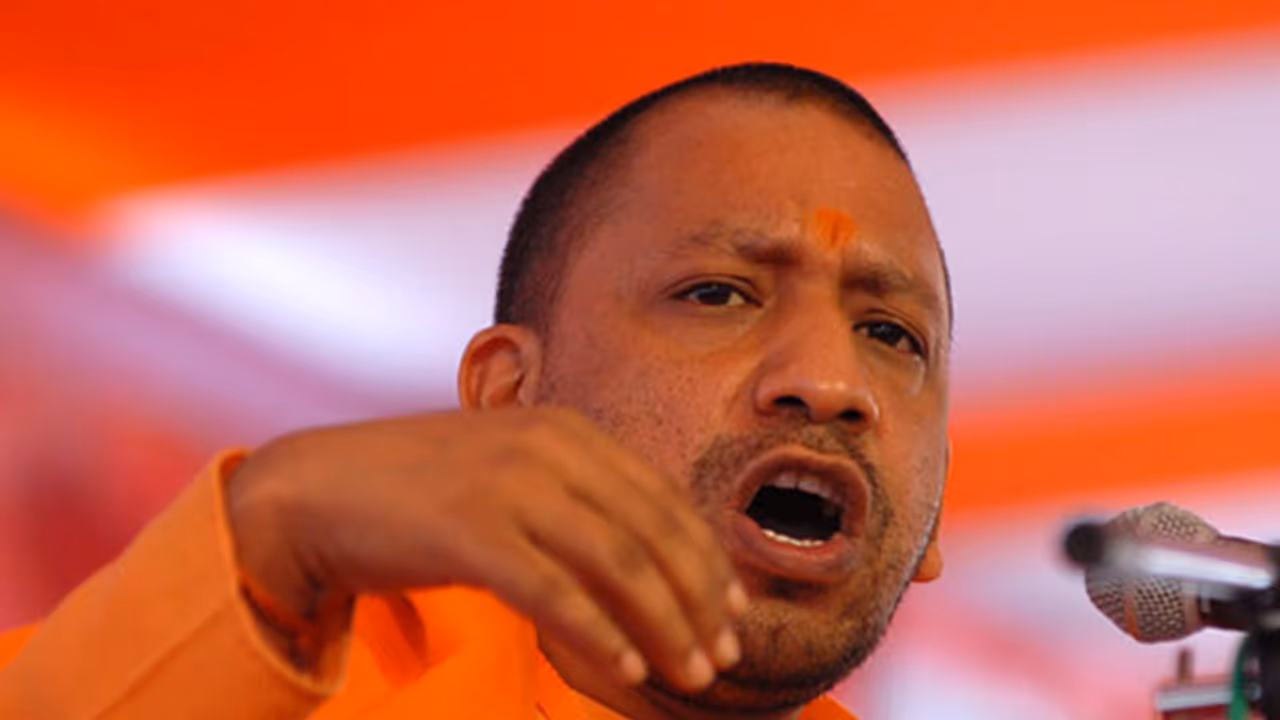 Uttar Pradesh CM Adityanath announces Rs 10 lakh compensation to the families of the two businessmen brothers shot dead