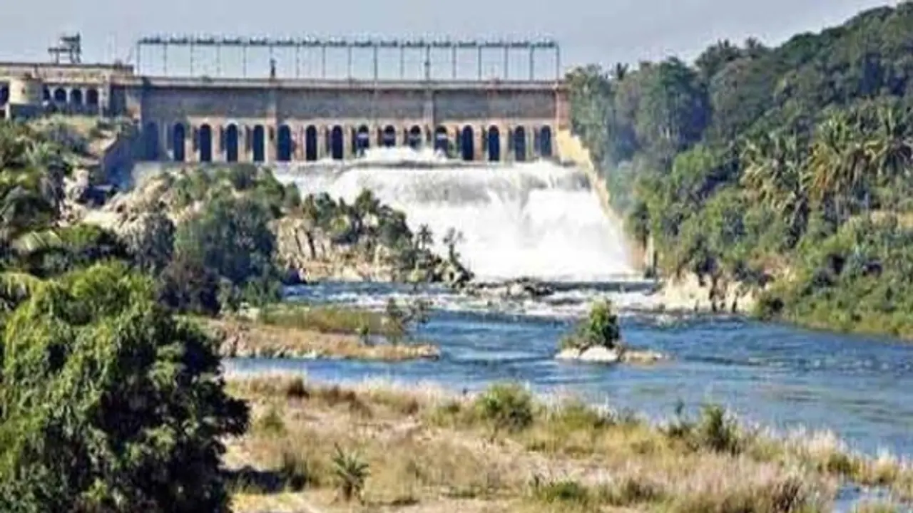கர்நாடக அரசுக்கு ஆப்பு வைத்த மத்திய அரசு… உறுப்பினர்கள் பெயரை குமாரசாமி அறிவிக்காமலேயே காவிரி மேலாண்மை ஆணையம் அமைத்து உத்தரவு !! கர்நாடக அரசுக்கு ஆப்பு வைத்த மத்திய அரசு… உறுப்பினர்கள் பெயரை குமாரசாமி அறிவிக்காமலேயே காவிரி மேலாண்மை ஆணையம் அமைத்து உத்தரவு !!