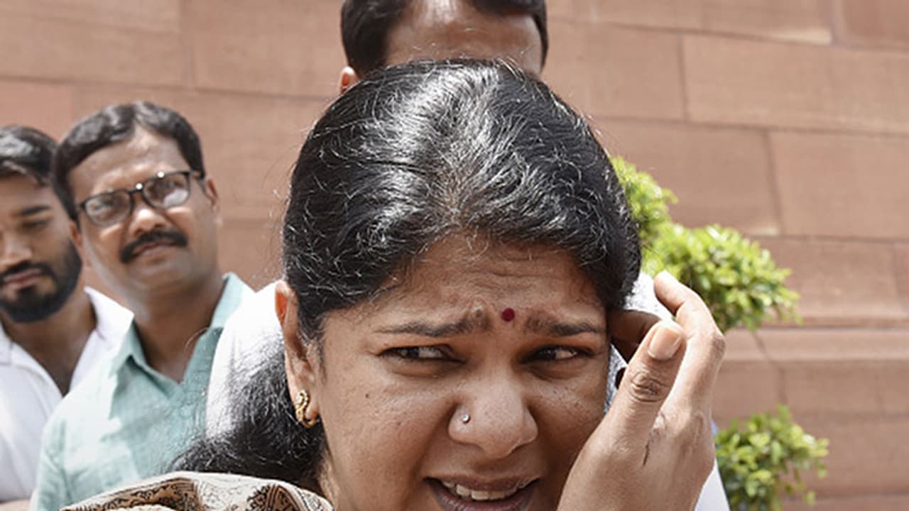 ടുജി സ്പെക്ട്രം കേസിൽ വിധി അല്പസമയത്തിനകം ടുജി സ്പെക്ട്രം കേസിൽ വിധി അല്പസമയത്തിനകം