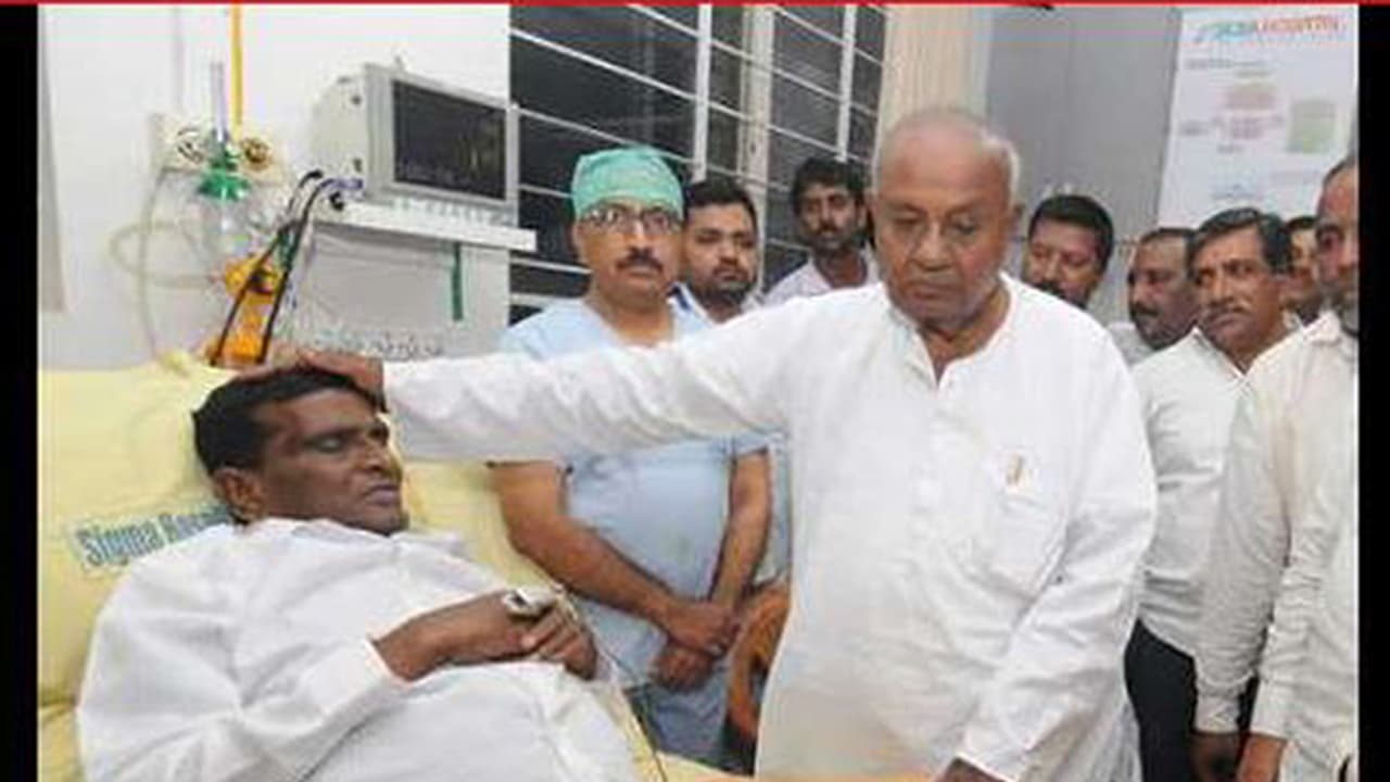 ಜೆಡಿಎಸ್ ಶಾಸಕನ ಆರೋಗ್ಯಸ್ಥಿತಿ ಗಂಭೀರ ಜೆಡಿಎಸ್ ಶಾಸಕನ ಆರೋಗ್ಯಸ್ಥಿತಿ ಗಂಭೀರ