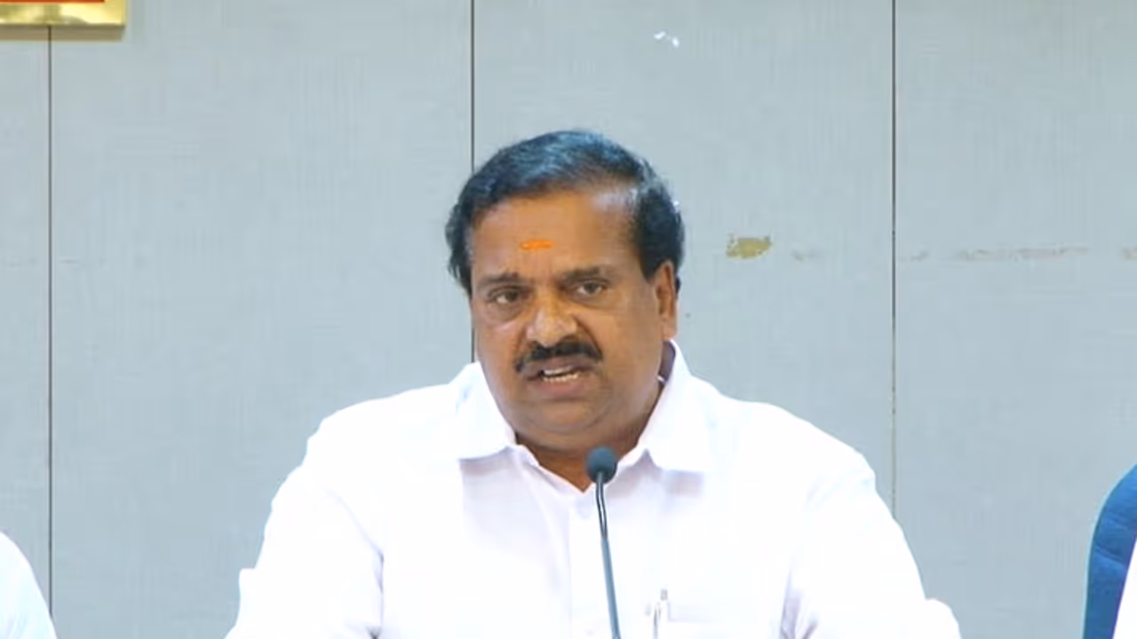 പാലാരിവട്ടം പാലം അഴിമതിയില്‍ പിണറായിക്കും സുധാകരനും പങ്കുണ്ട്: പികെ കൃഷ്ണദാസ്