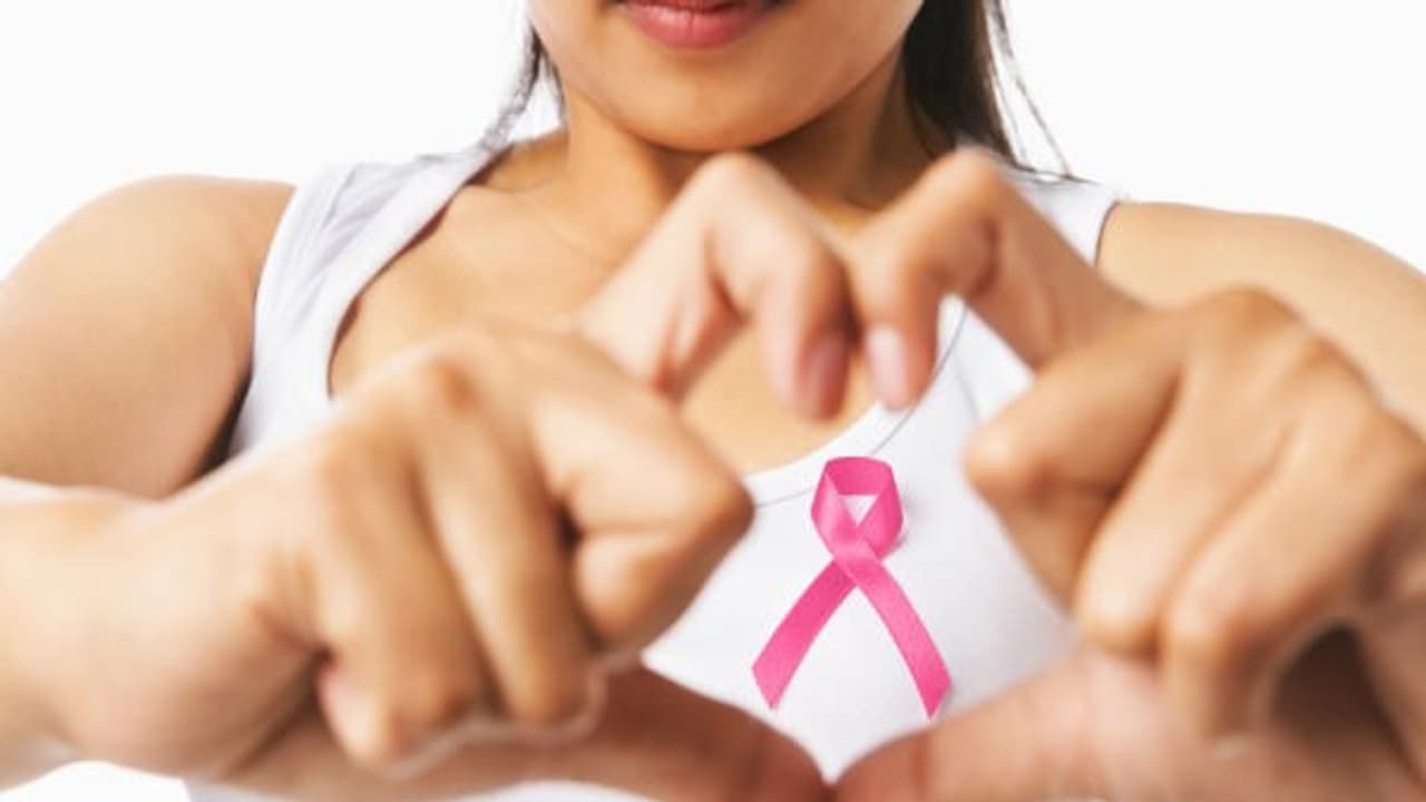 பெண்கள் எத்தனை மாதங்களுக்கு ஒருமுறை மார்பகப் புற்றுநோய் பரிசோதனை செய்வது நல்லது... பெண்கள் எத்தனை மாதங்களுக்கு ஒருமுறை மார்பகப் புற்றுநோய் பரிசோதனை செய்வது நல்லது...