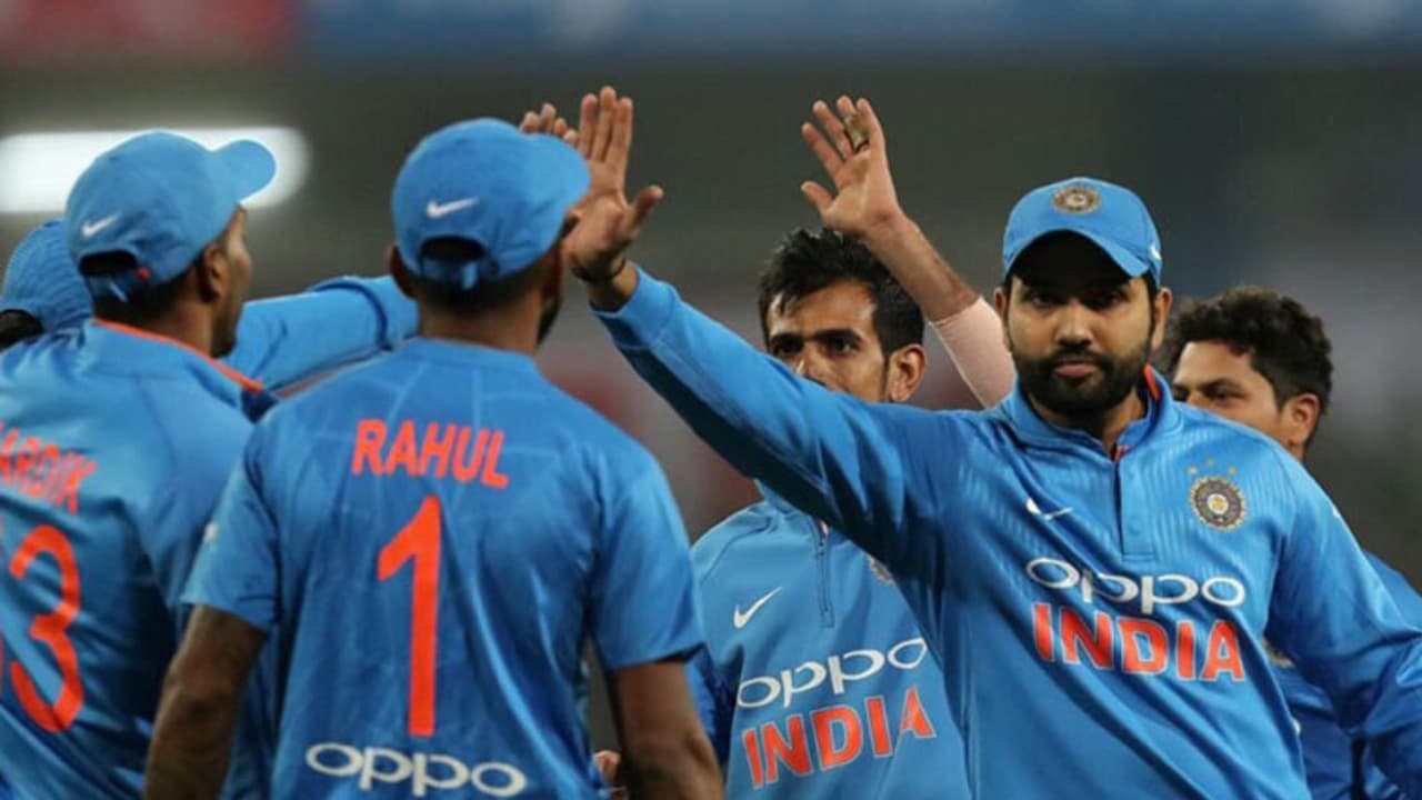 వన్డేల్లో 21ఏళ్లు....కానీ టీ20 లో నాలుగేళ్లే...విండీస్పై భారత్ రికార్డు వన్డేల్లో 21ఏళ్లు....కానీ టీ20 లో నాలుగేళ్లే...విండీస్పై భారత్ రికార్డు