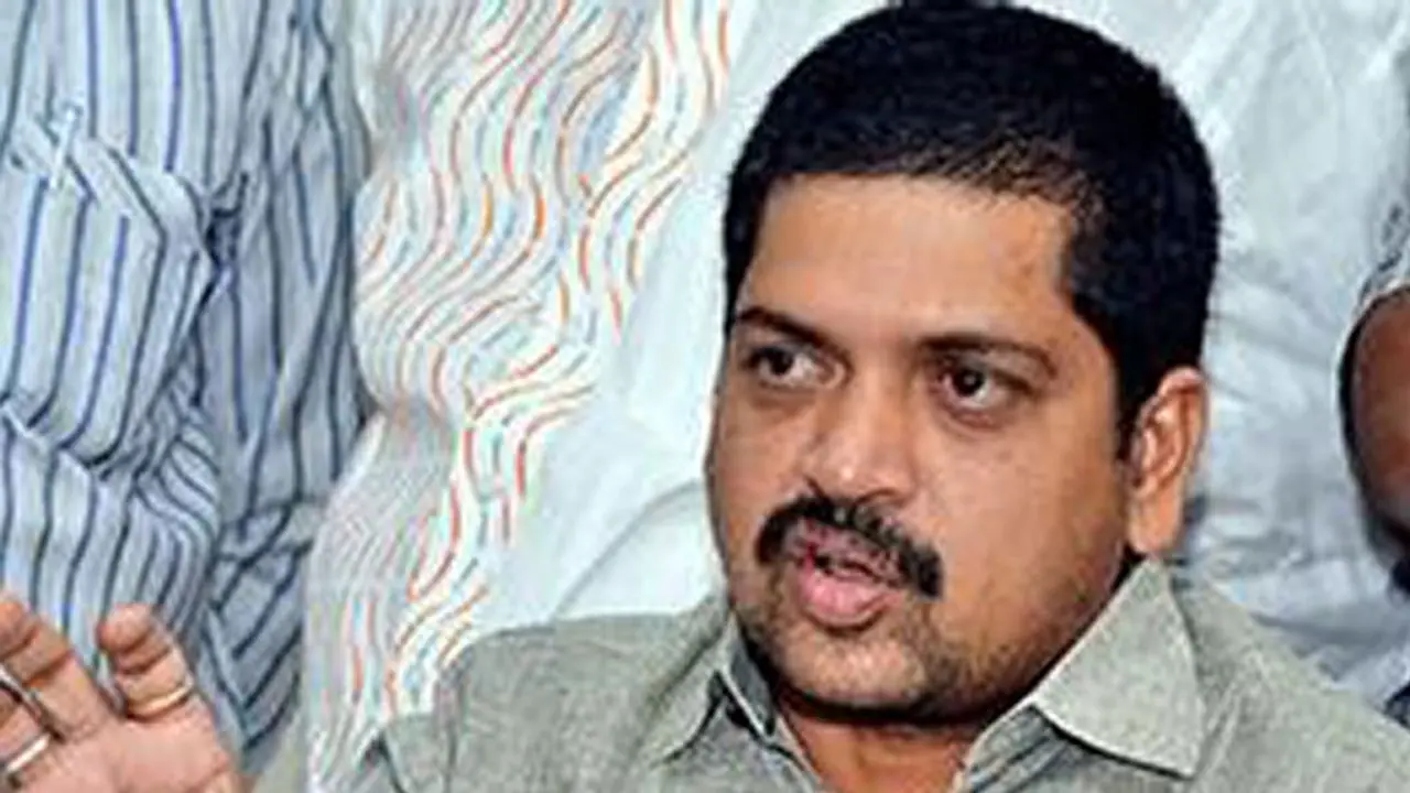 TDP Minister Kollu Ravindra compares Jagan Mohan to ISIS