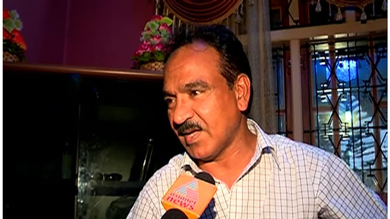 ഐഎസില് ചേര്ന്നെങ്കില് മകന്റെ മൃതദേഹം പോലും കാണേണ്ടെന്ന് ഹഫീസിന്റെ പിതാവ് ഐഎസില് ചേര്ന്നെങ്കില് മകന്റെ മൃതദേഹം പോലും കാണേണ്ടെന്ന് ഹഫീസിന്റെ പിതാവ്